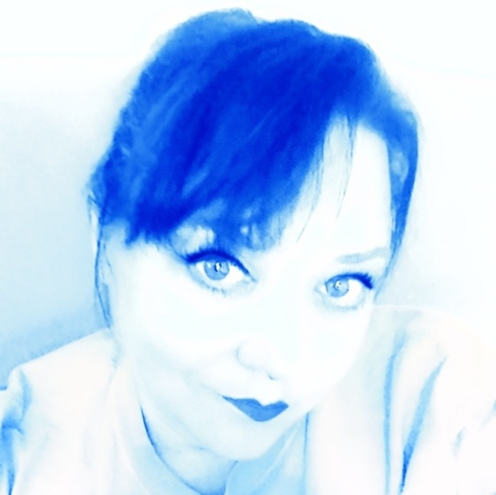 Meet your Posher, Carol